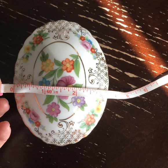 Vintage style ceramic trinket box jewelry box - Picture 10 of 10